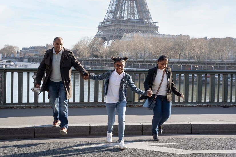 Travel as a family or group in Paris, in comfort and serenity